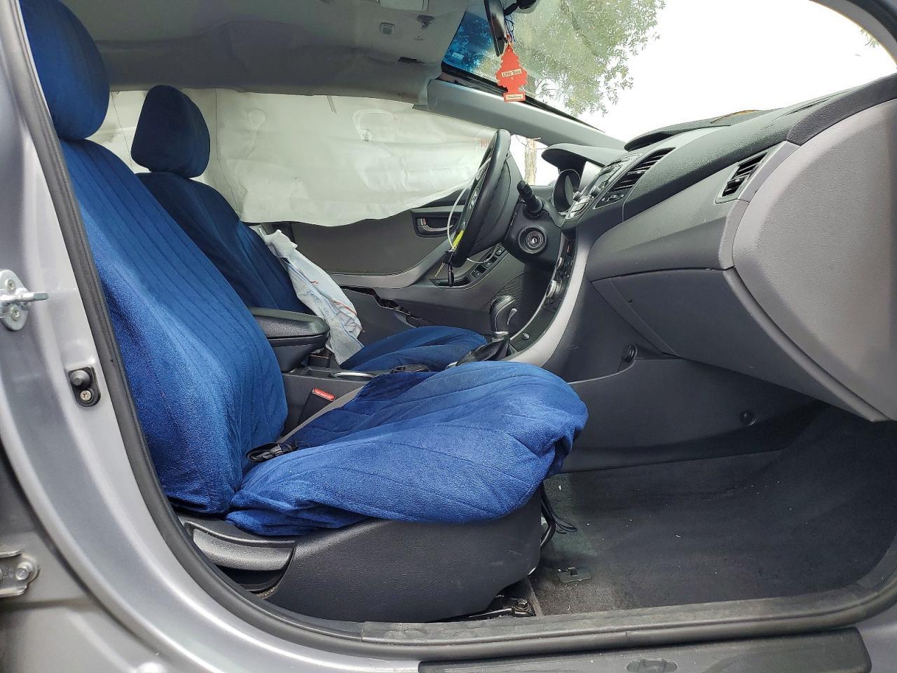 2015 Hyundai Elantra - Фото 7