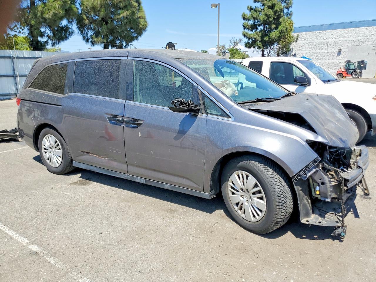 2014 Honda Odyssey Lx - Image 4