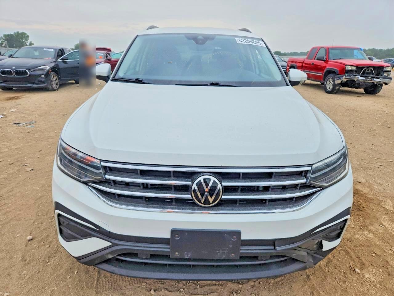 2023 Volkswagen Tiguan S - Фото 5