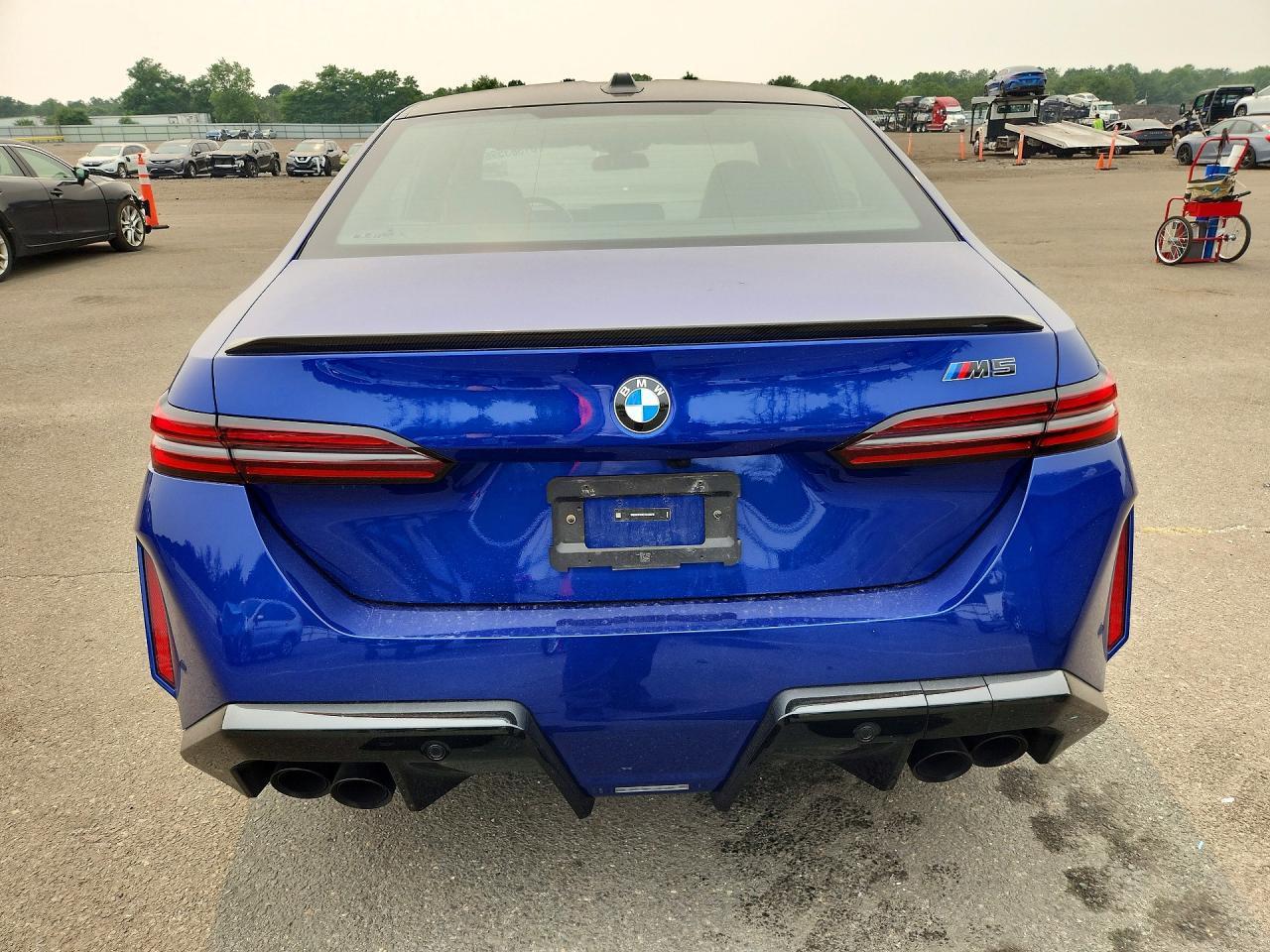 2026 BMW M5 Base - Фото 6