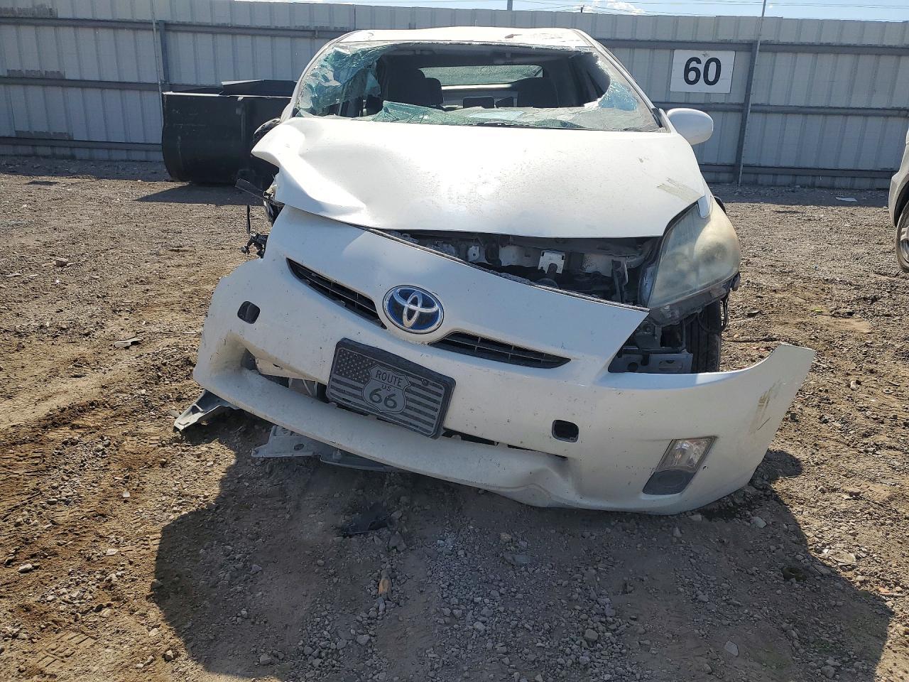 2011 Toyota Prius Two - Image 5