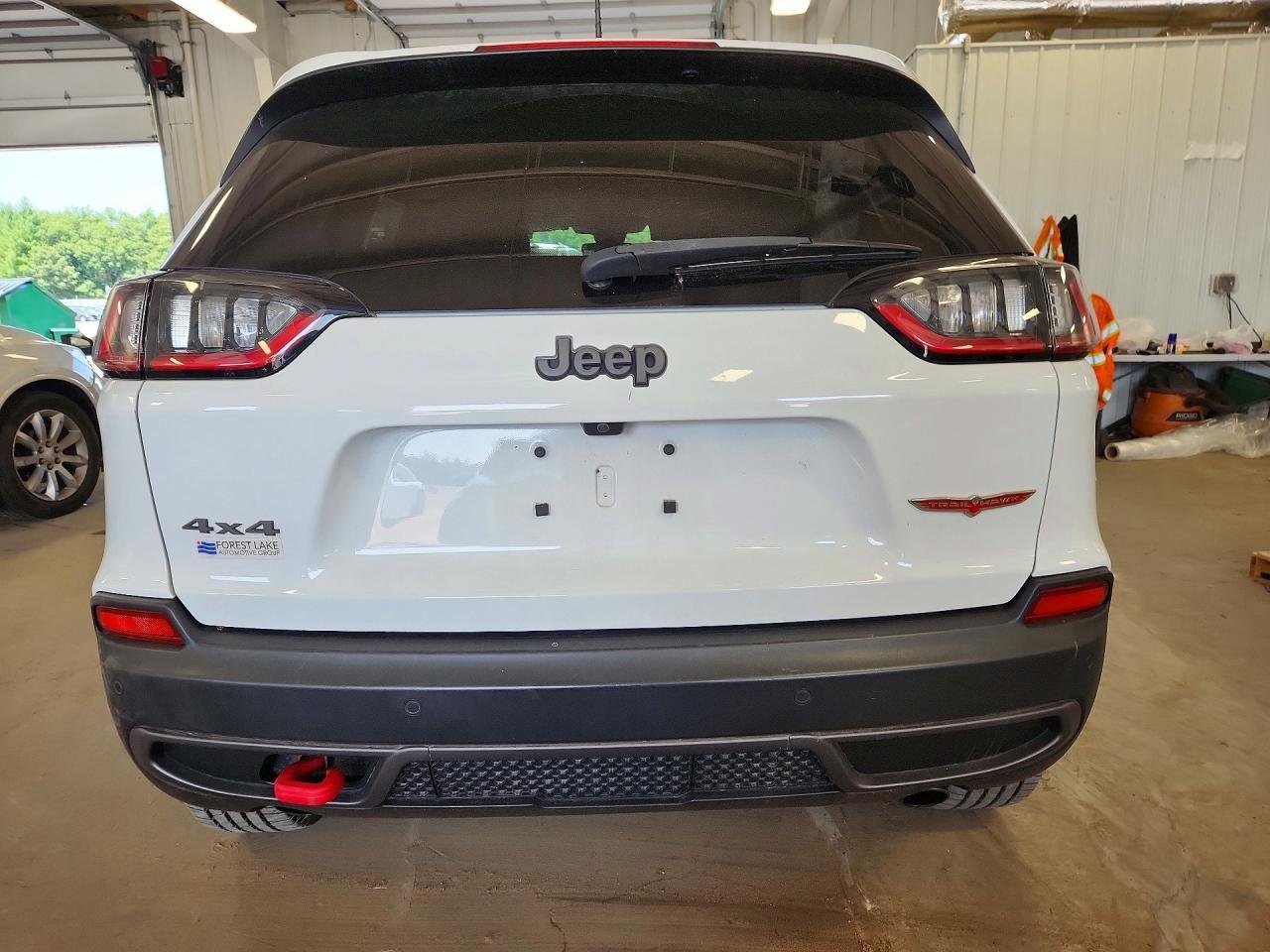 2019 Jeep Cherokee Trailhawk - Image 6