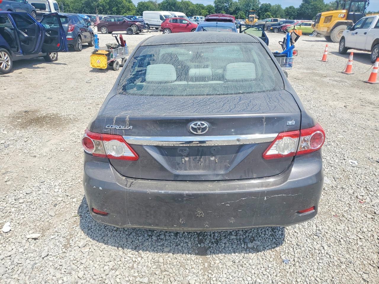 2011 Toyota Corolla Le - Фото 6