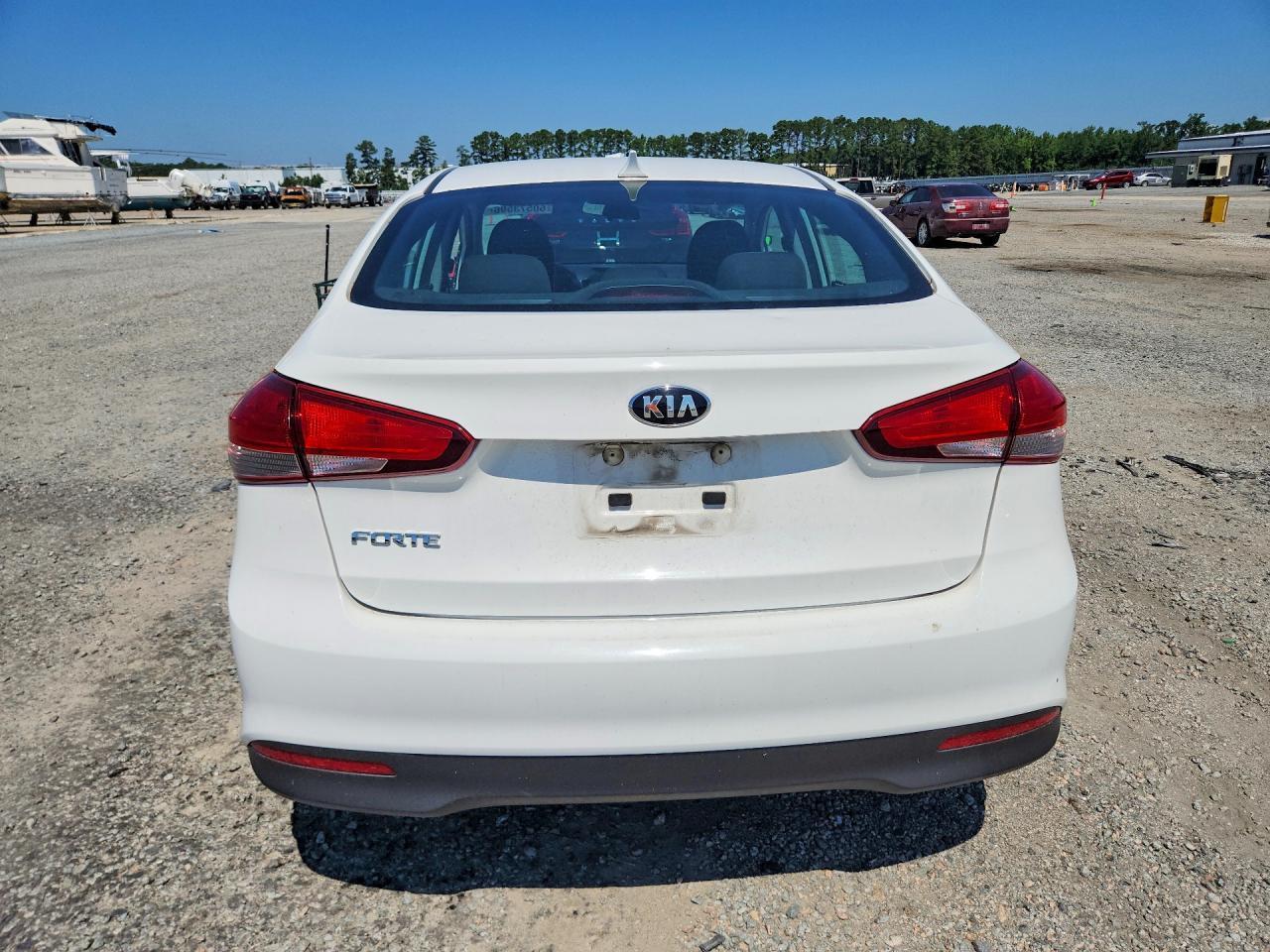 2017 Kia Forte Lx - Фото 6