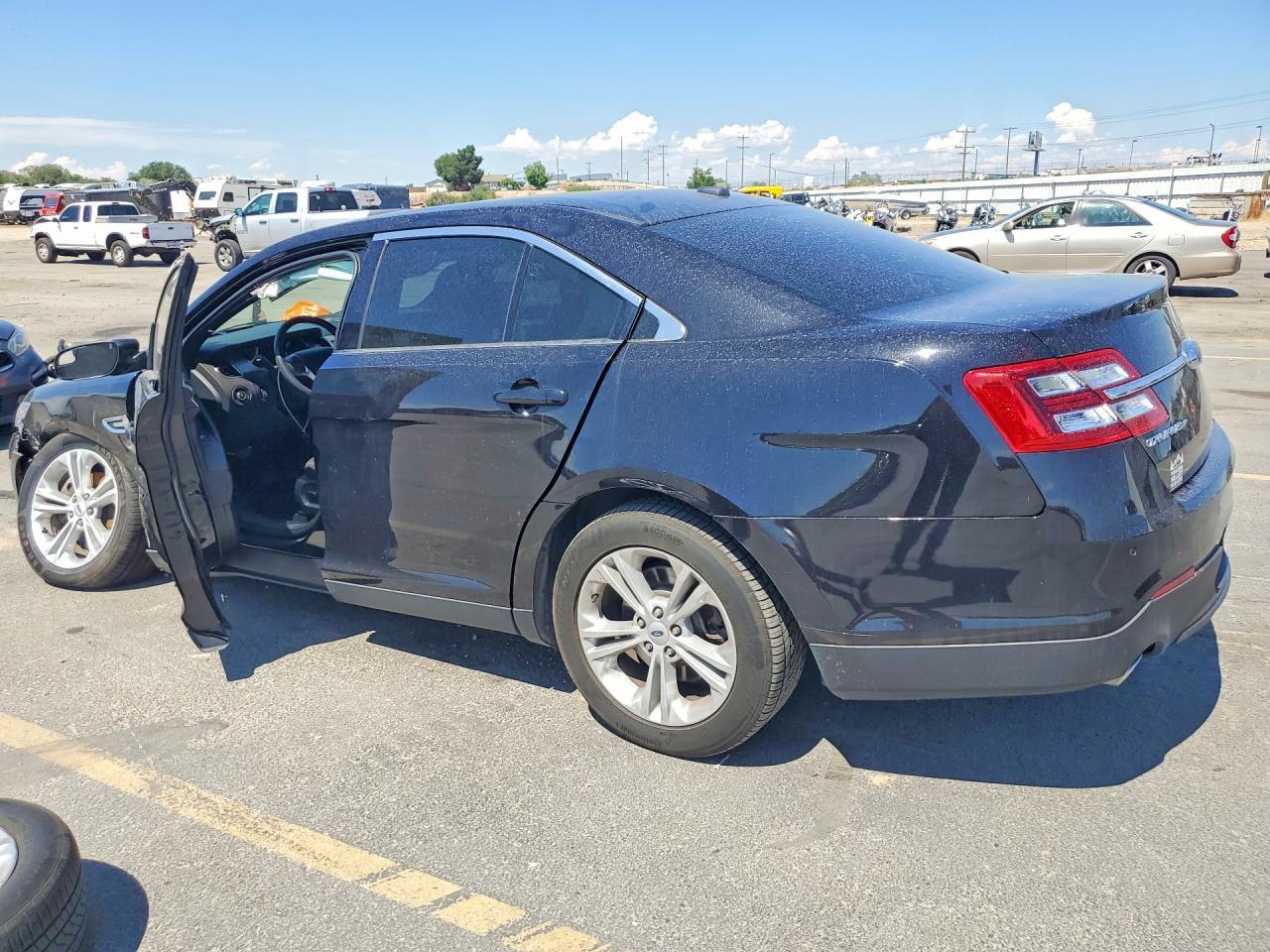 2019 Ford Taurus Sel - Фото 2