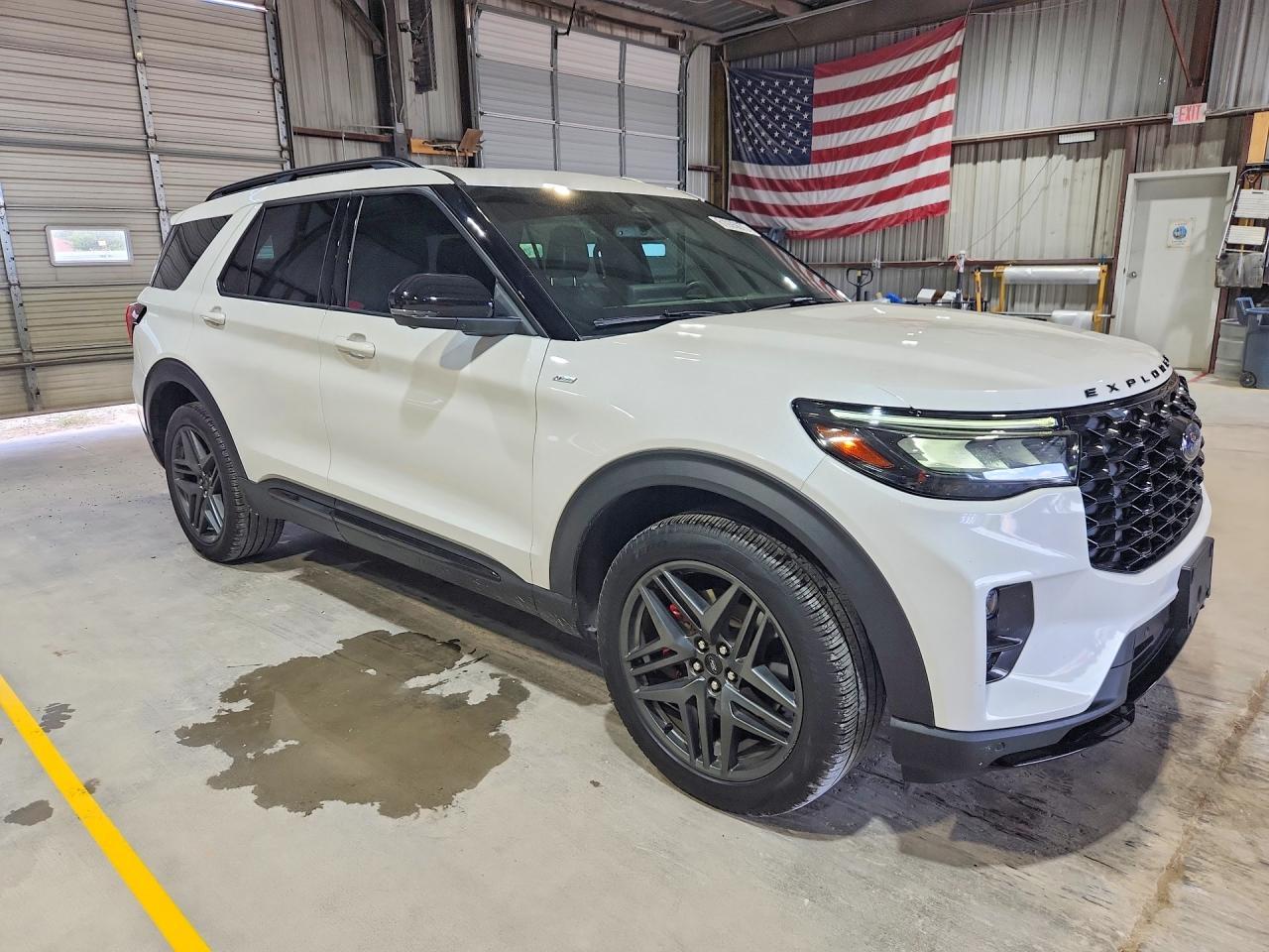2025 Ford Explorer St-Line - Фото 4