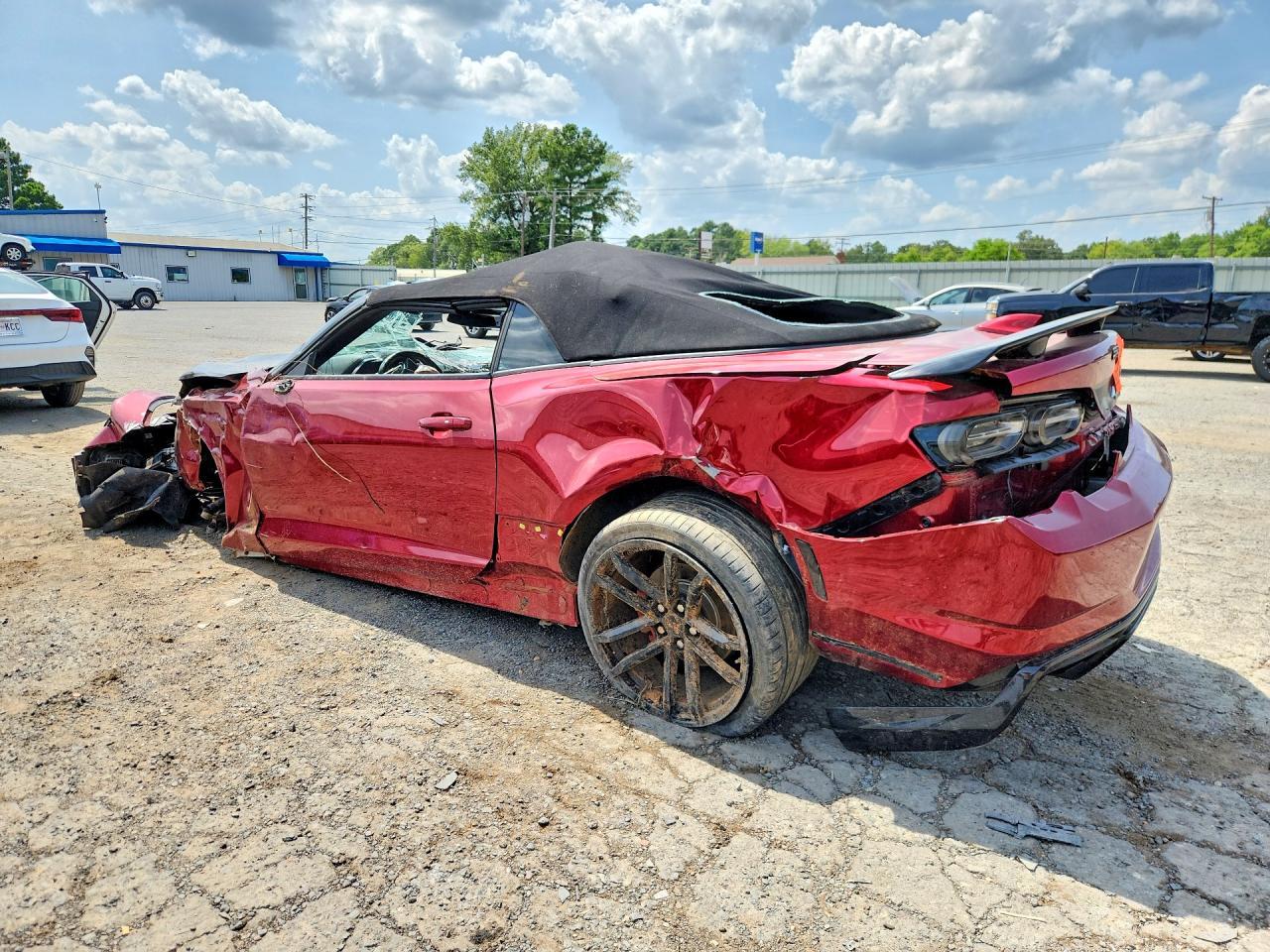 2023 Chevrolet Camaro Lt - Фото 2