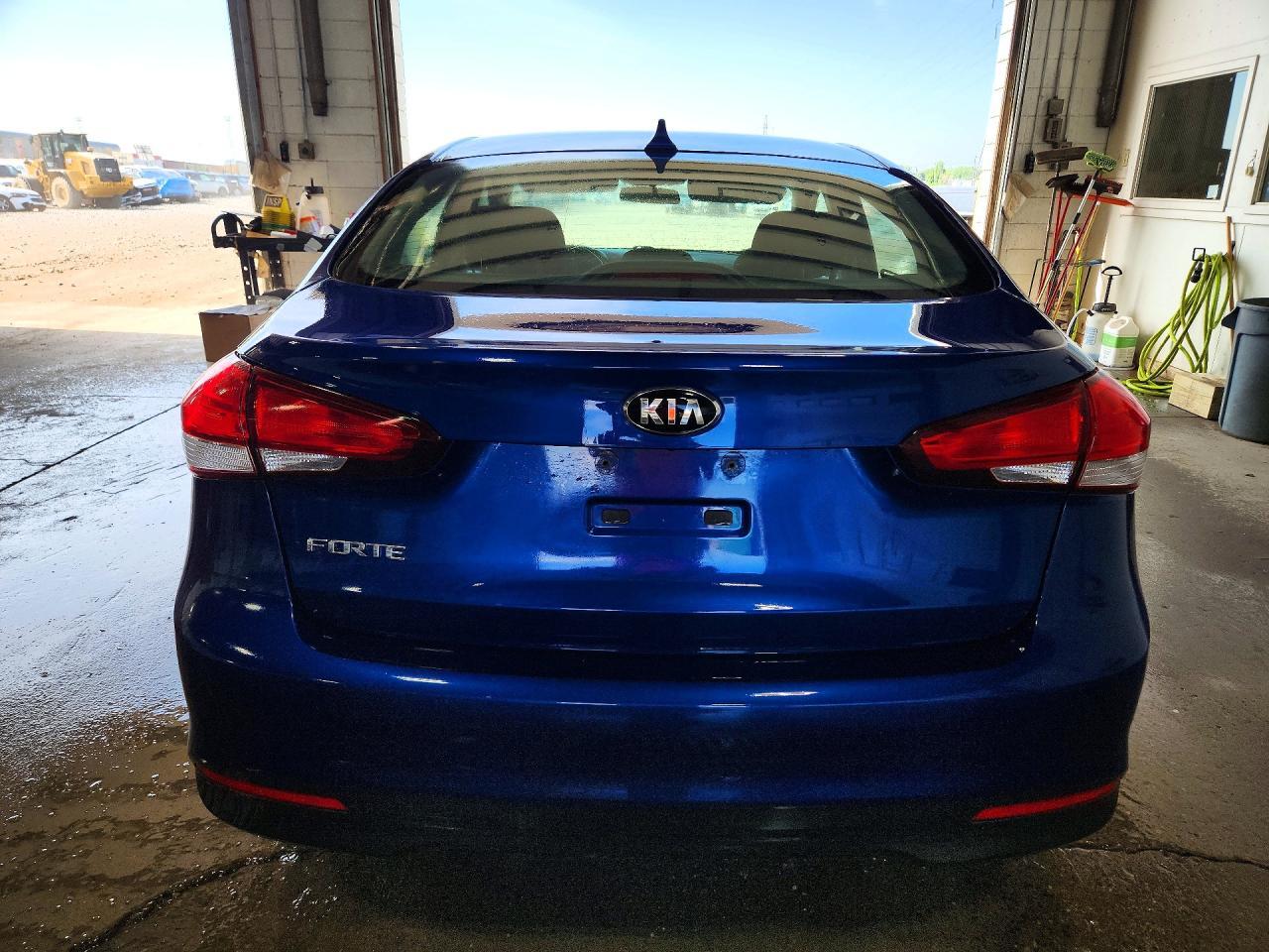 2018 Kia Forte Lx - Image 6