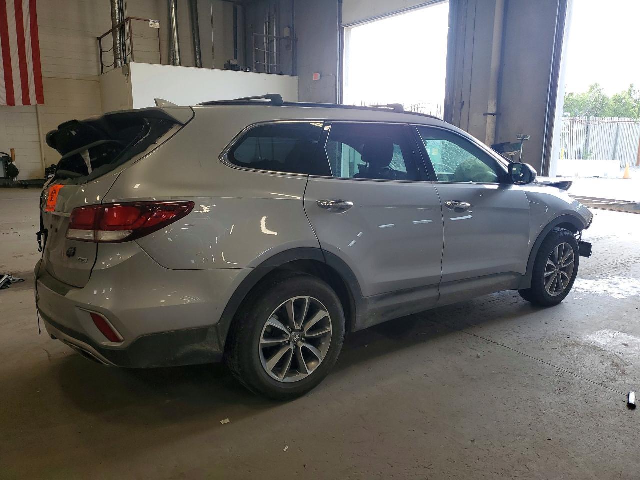 2018 Hyundai Santa Fe Se - Фото 3