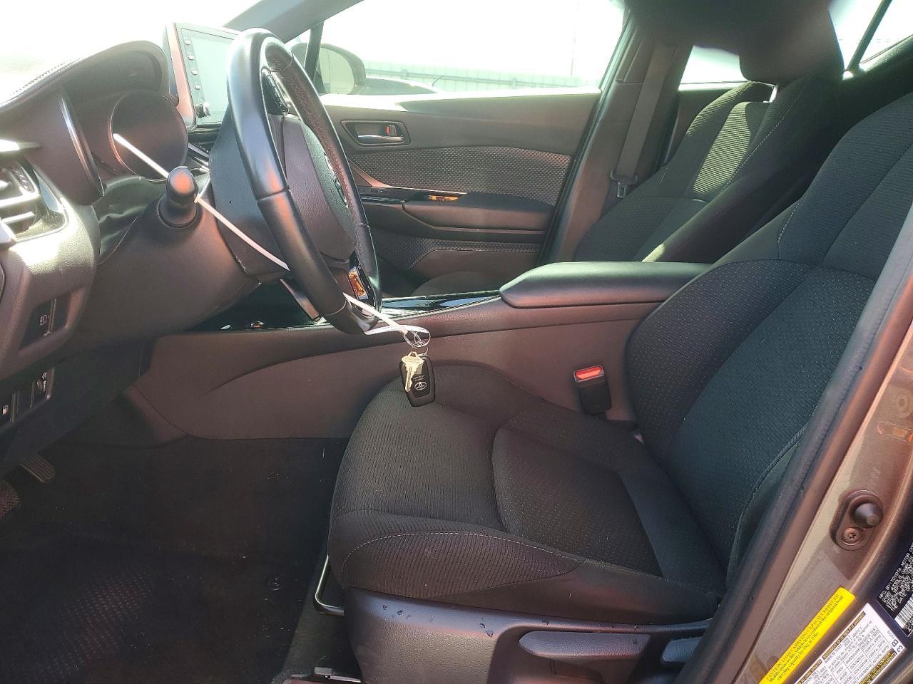 2019 Toyota C-Hr Xle - Image 7