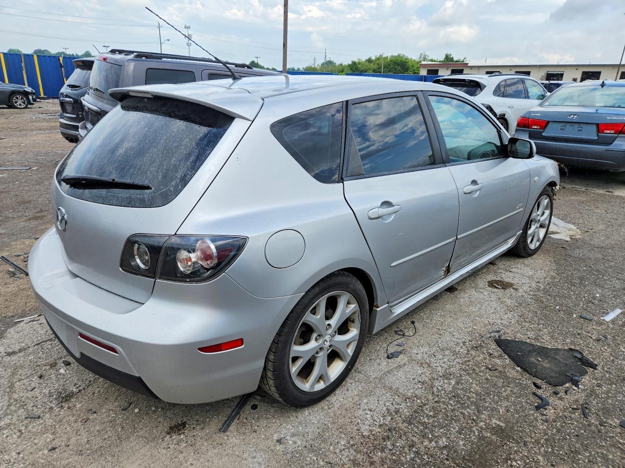 2007 Mazda 3 Hatchback - Фото 3