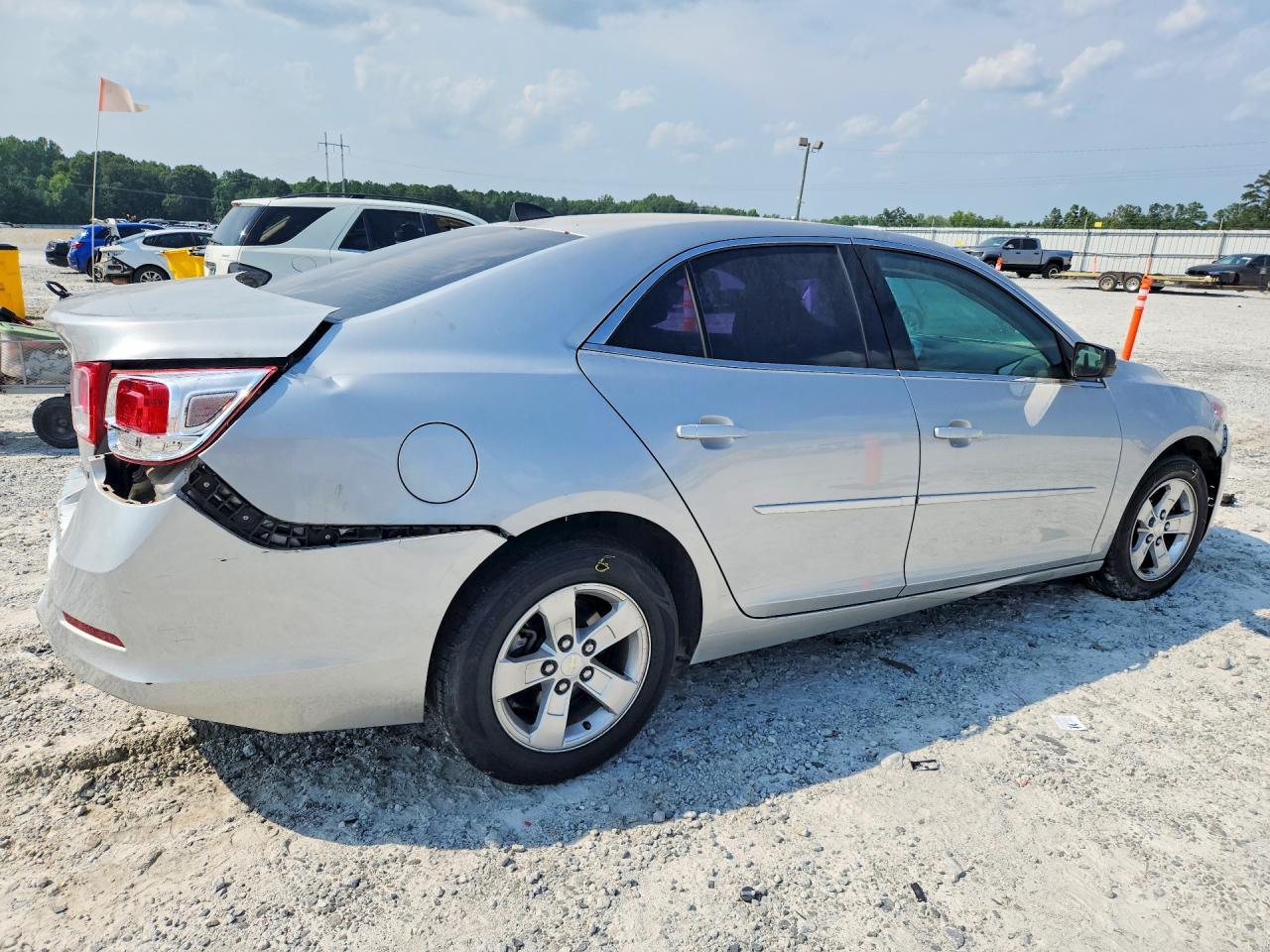 2013 Chevrolet Malibu Ls - Фото 3