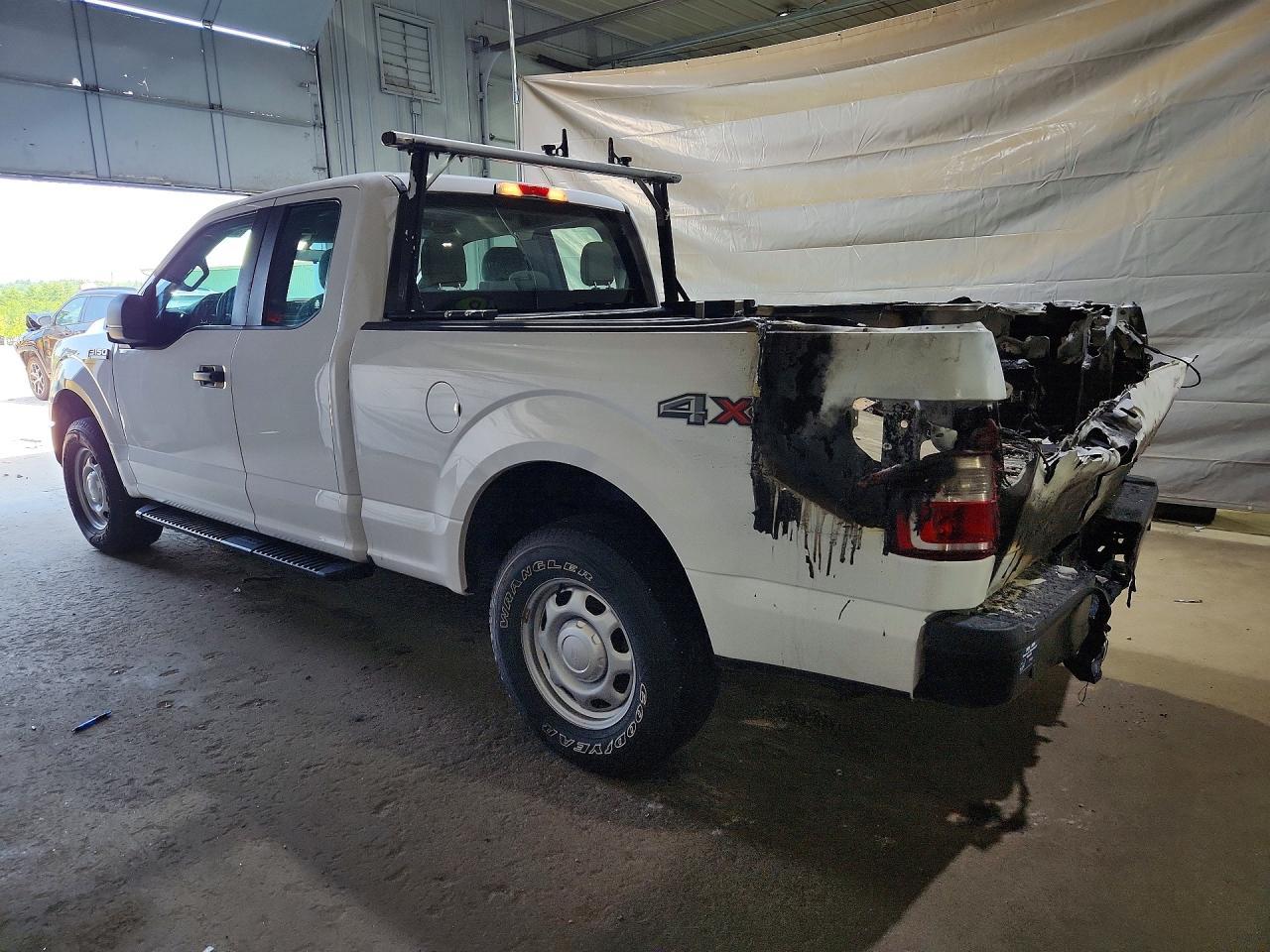 2020 Ford F150 Super Cab - Фото 2