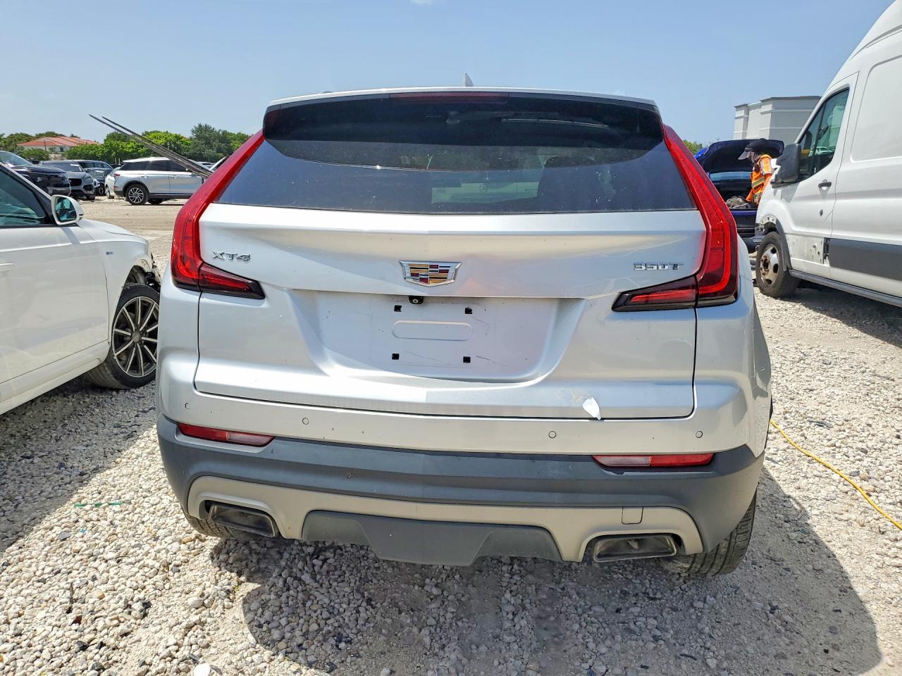 2020 Cadillac Xt4 Premium Luxury - Image 6