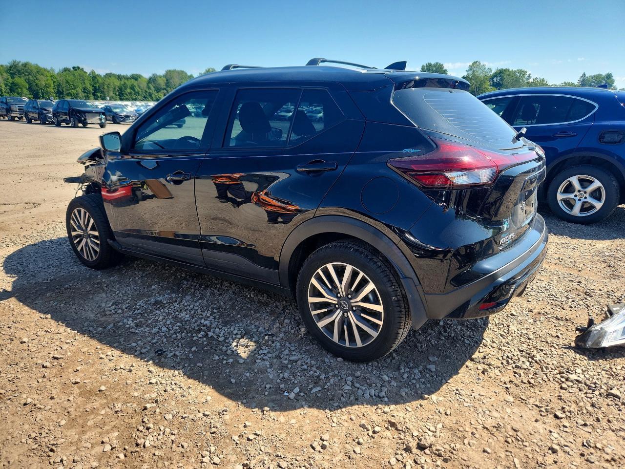 2024 Nissan Kicks Sv - Image 2