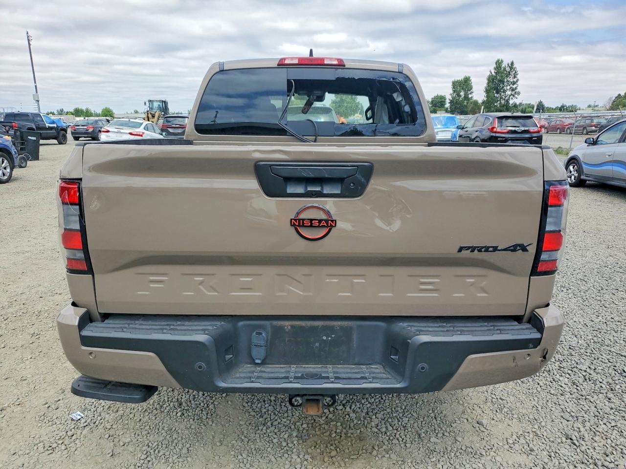 2024 Nissan Frontier Pro-4X - Image 6