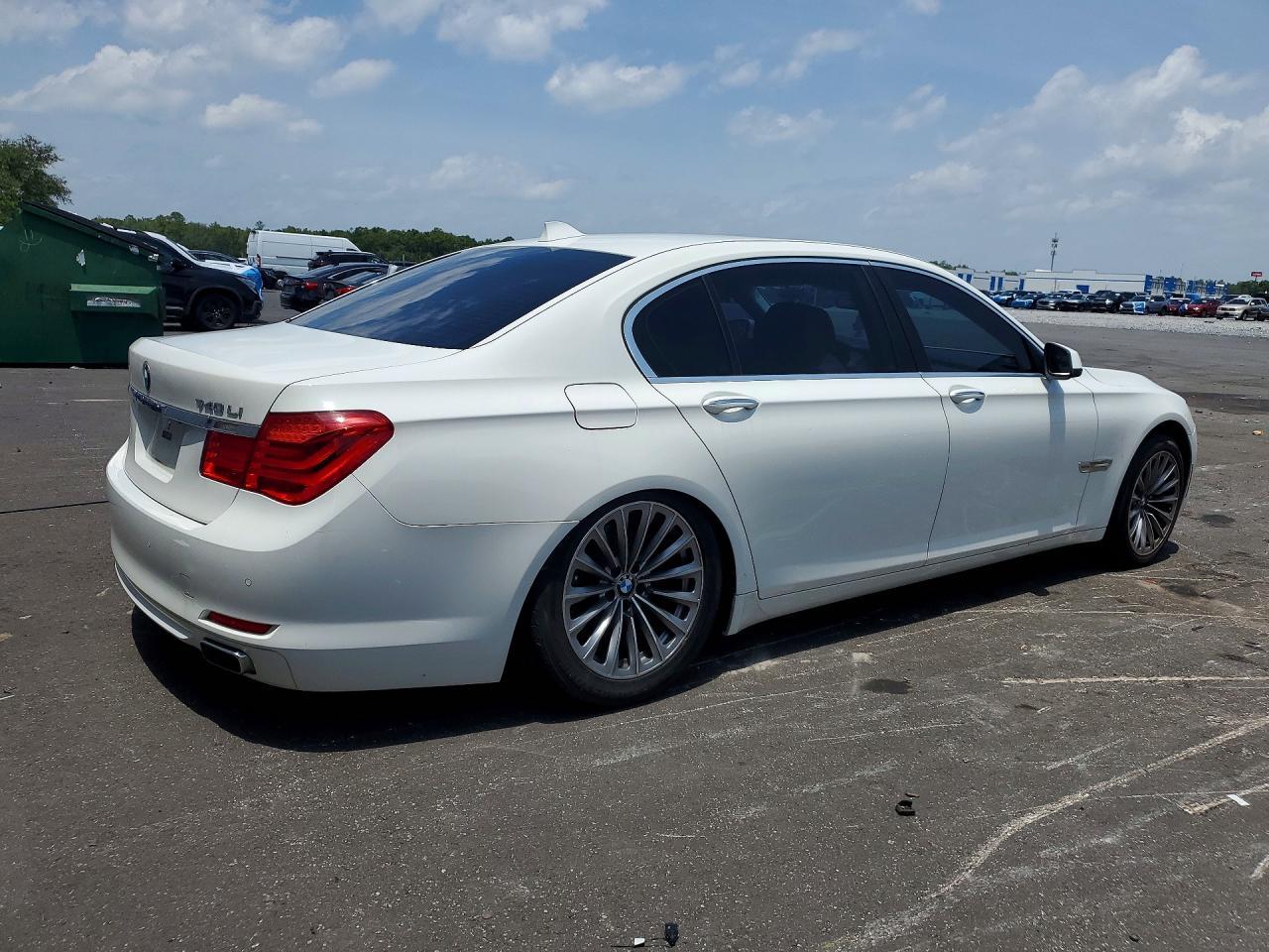 2012 BMW 740 Li - Фото 3