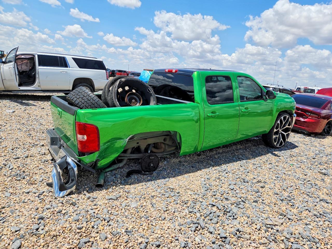 2008 Chevrolet Silverado C1500 - Image 3