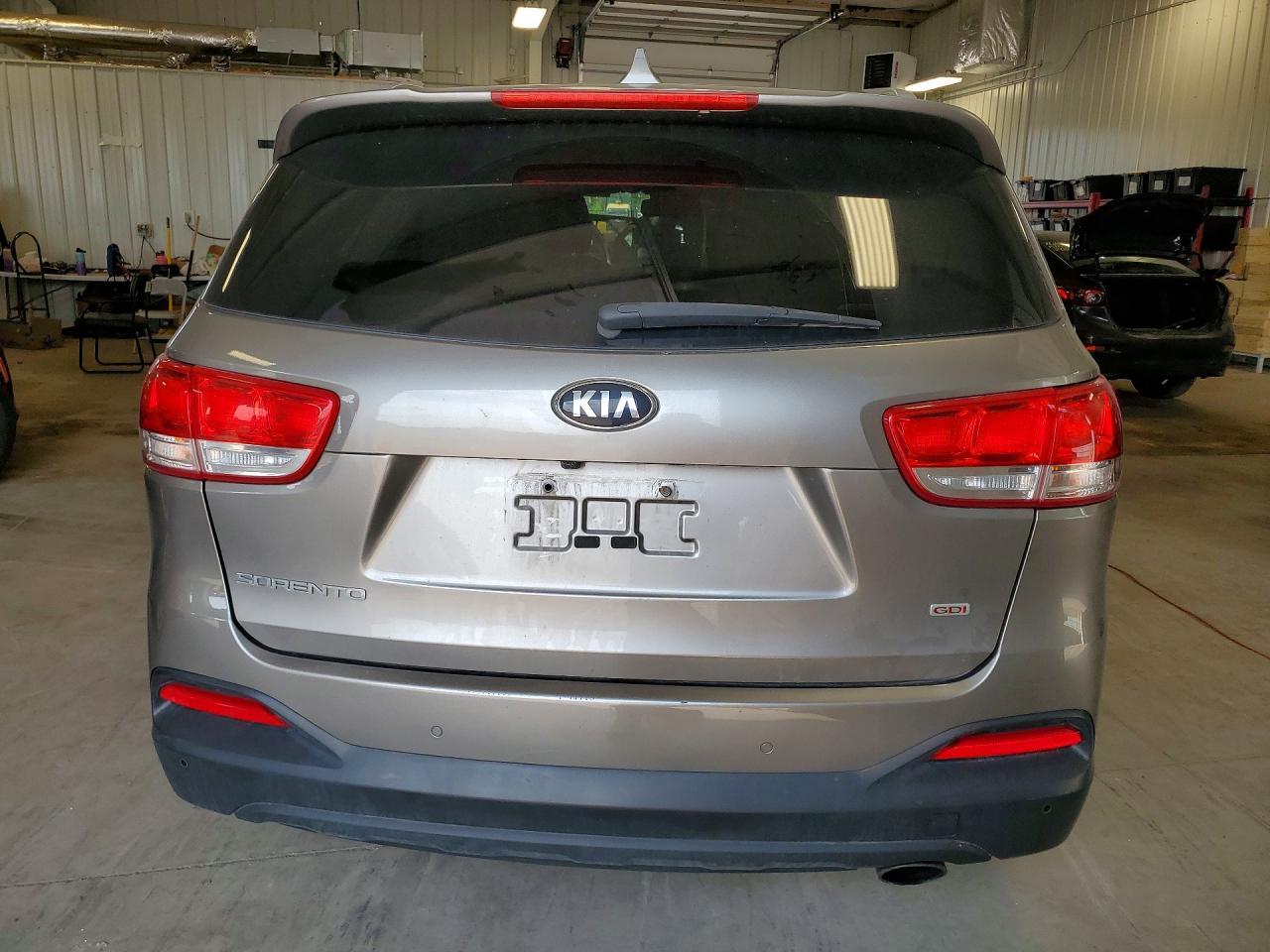 2016 Kia Sorento Lx - Фото 6