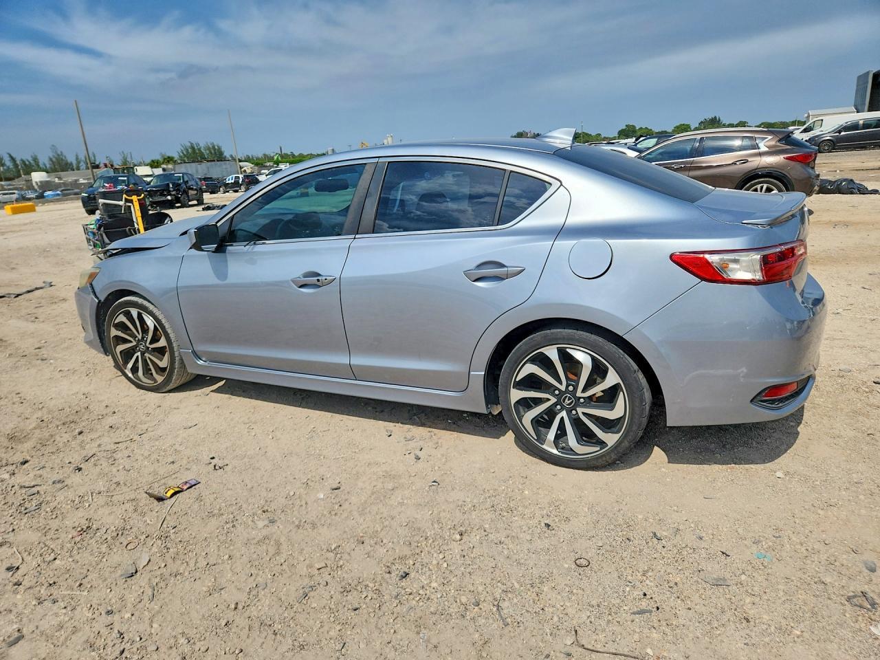 2016 Acura Ilx Premium - Image 2