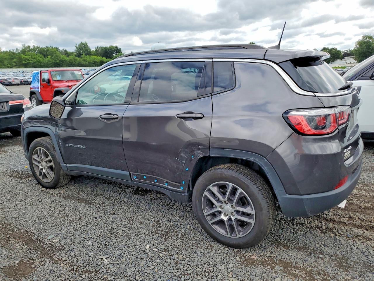 2020 Jeep Compass Latitude - Фото 2