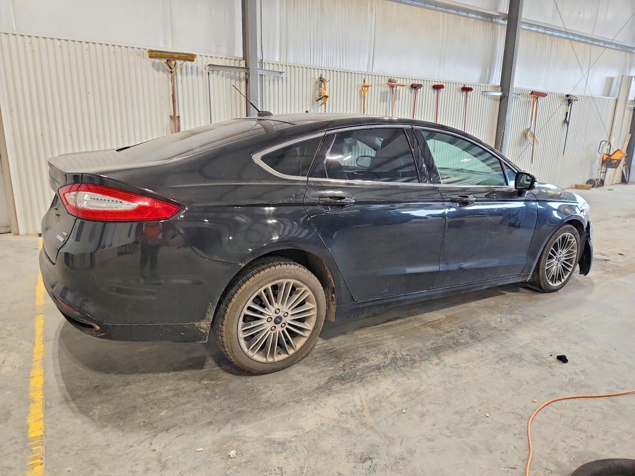 2013 Ford Fusion Se - Фото 3