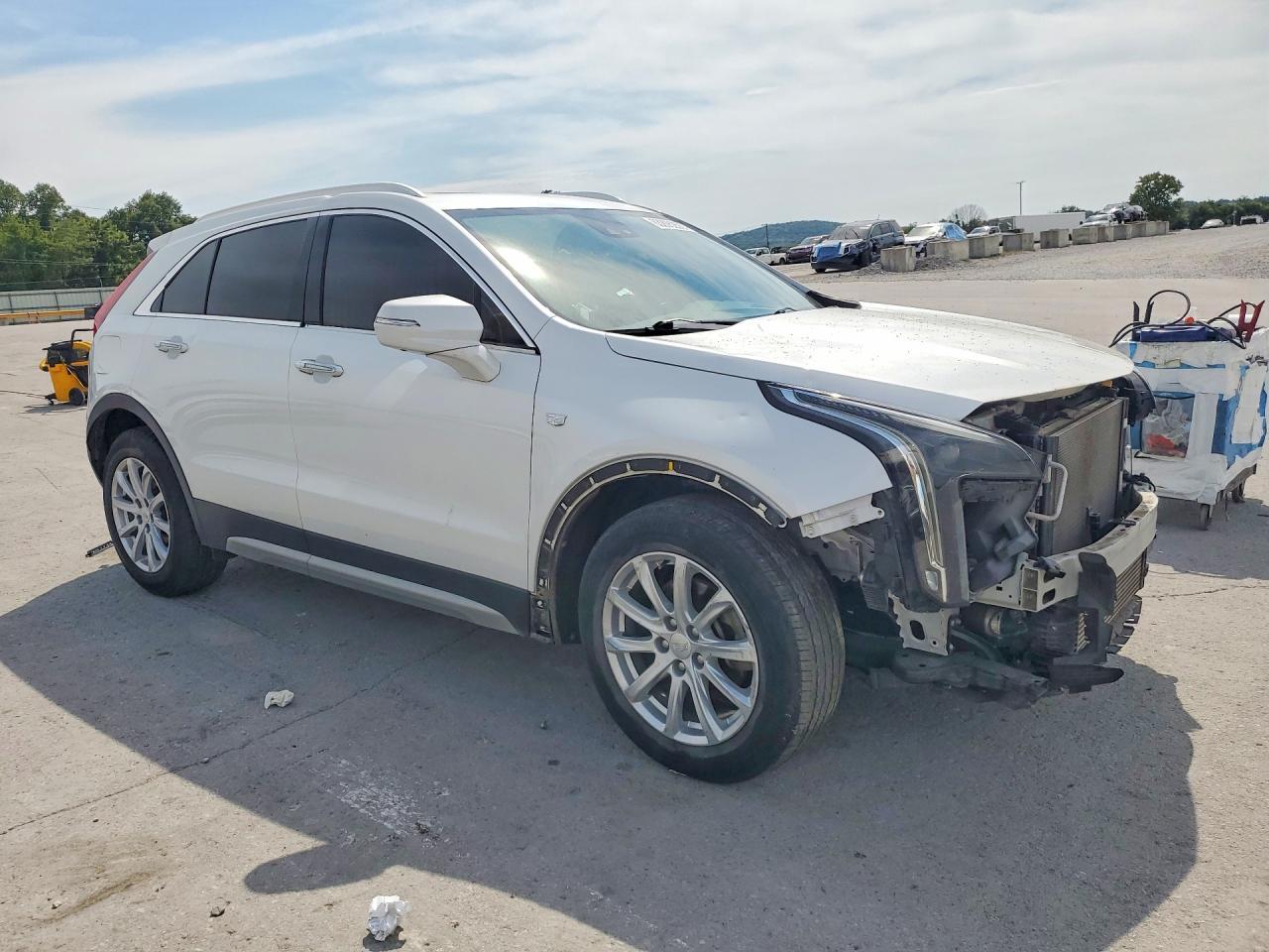 2019 Cadillac Xt4 Premium Luxury - Image 4