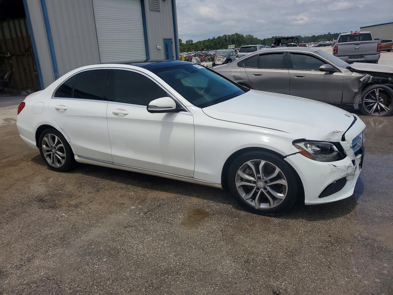2017 Mercedes-Benz C 300 - Image 4