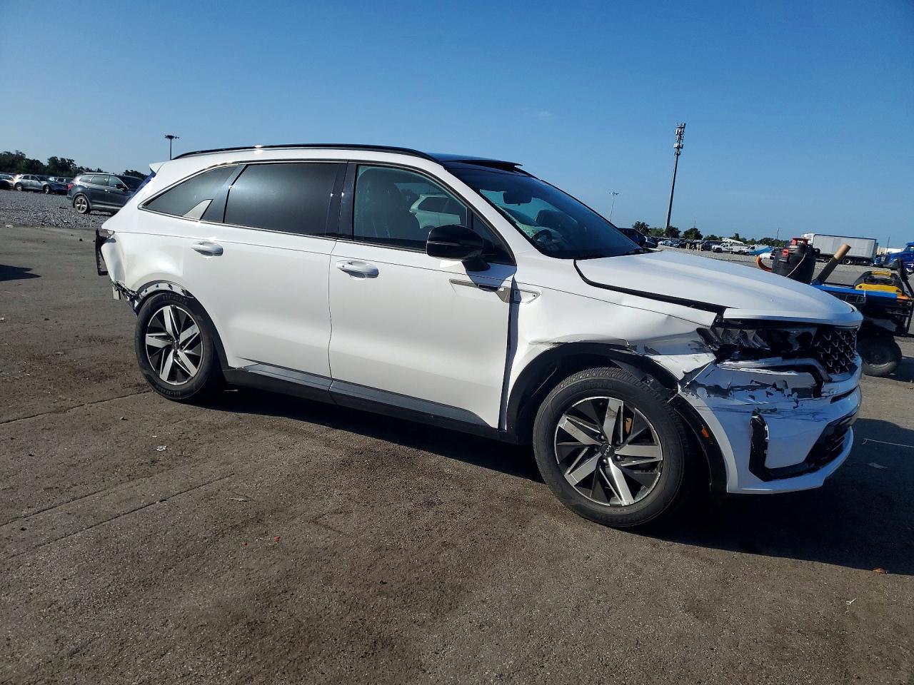 2023 Kia Sorento S - Фото 4