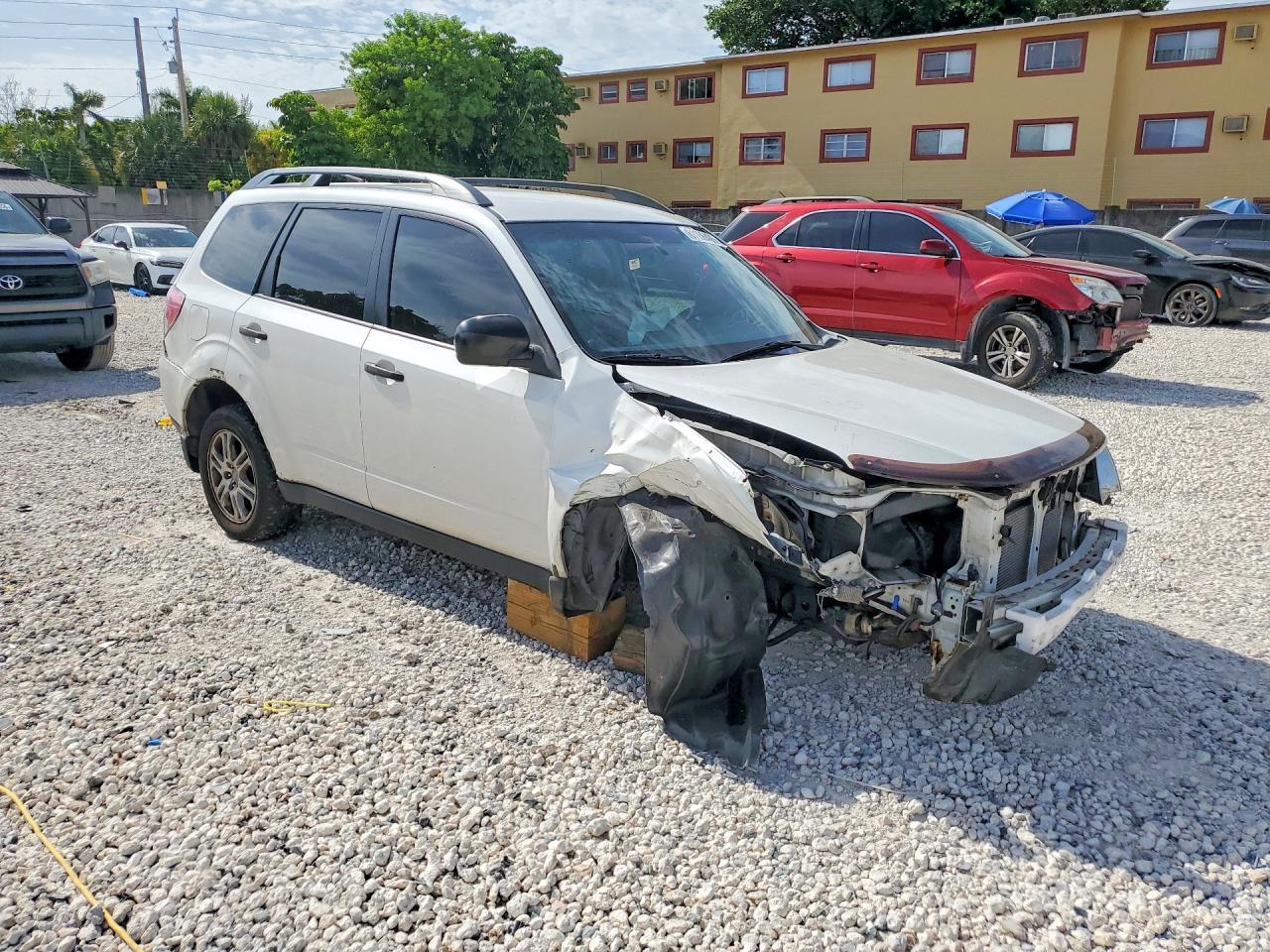 2011 Subaru Forester 2.5X - Фото 4