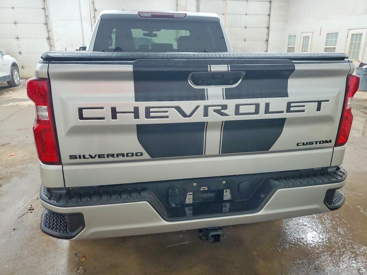 2021 Chevrolet Silverado K1500 Custom - Фото 6