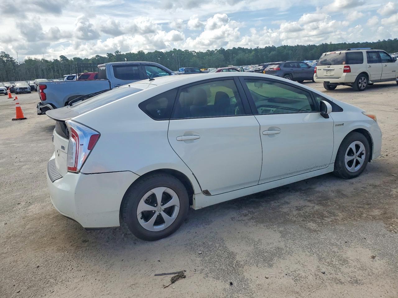 2012 Toyota Prius - Image 3