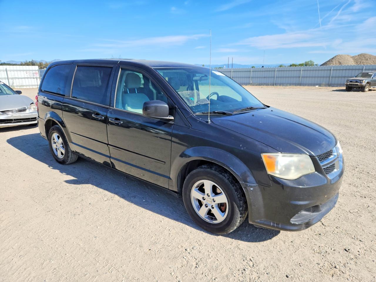 2012 Dodge Grand Caravan Sxt - Image 4