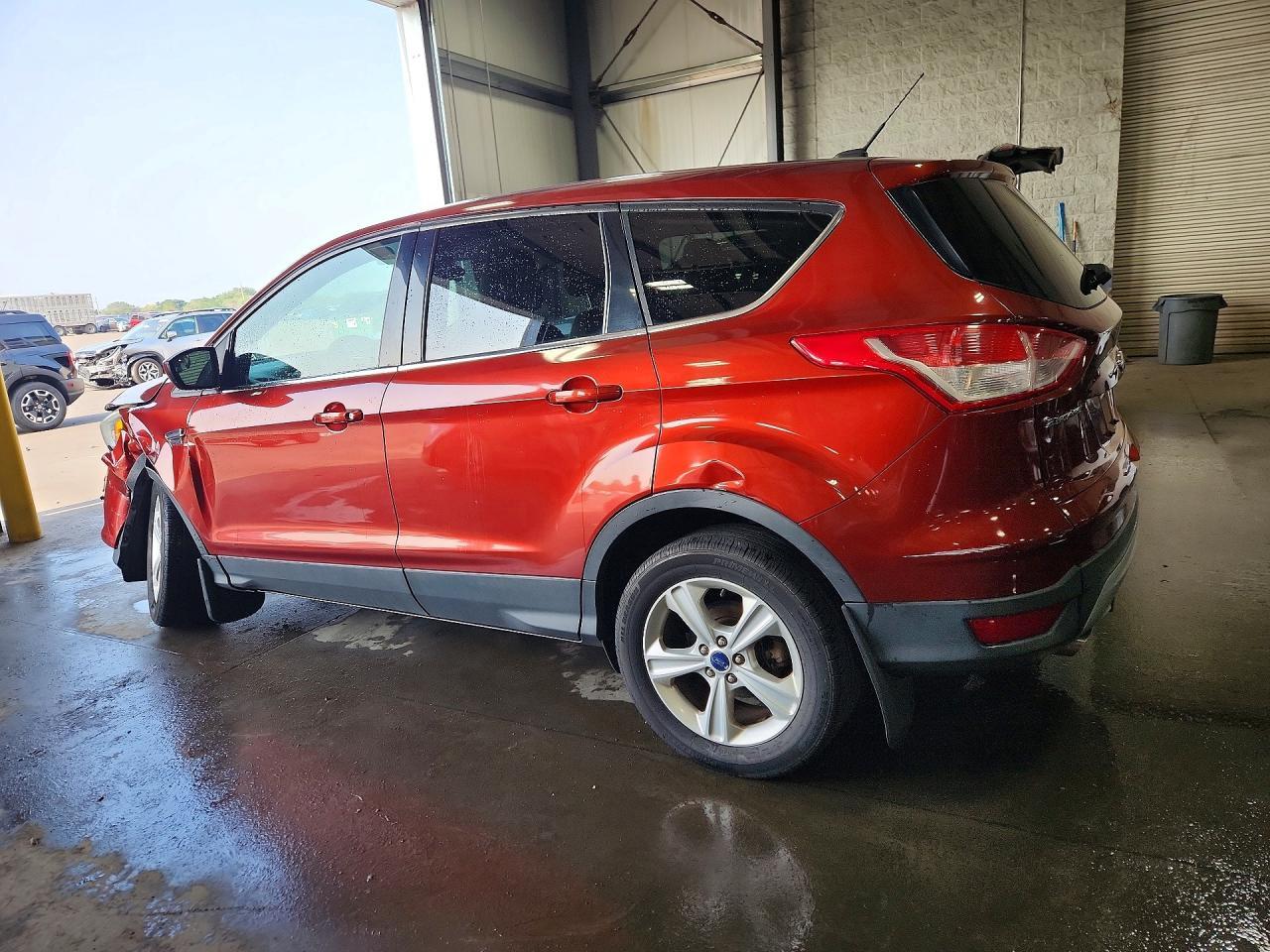 2014 Ford Escape Se - Фото 2