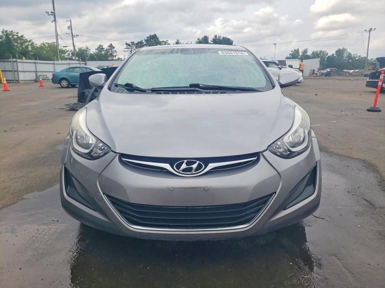 2014 Hyundai Elantra Se - Image 5