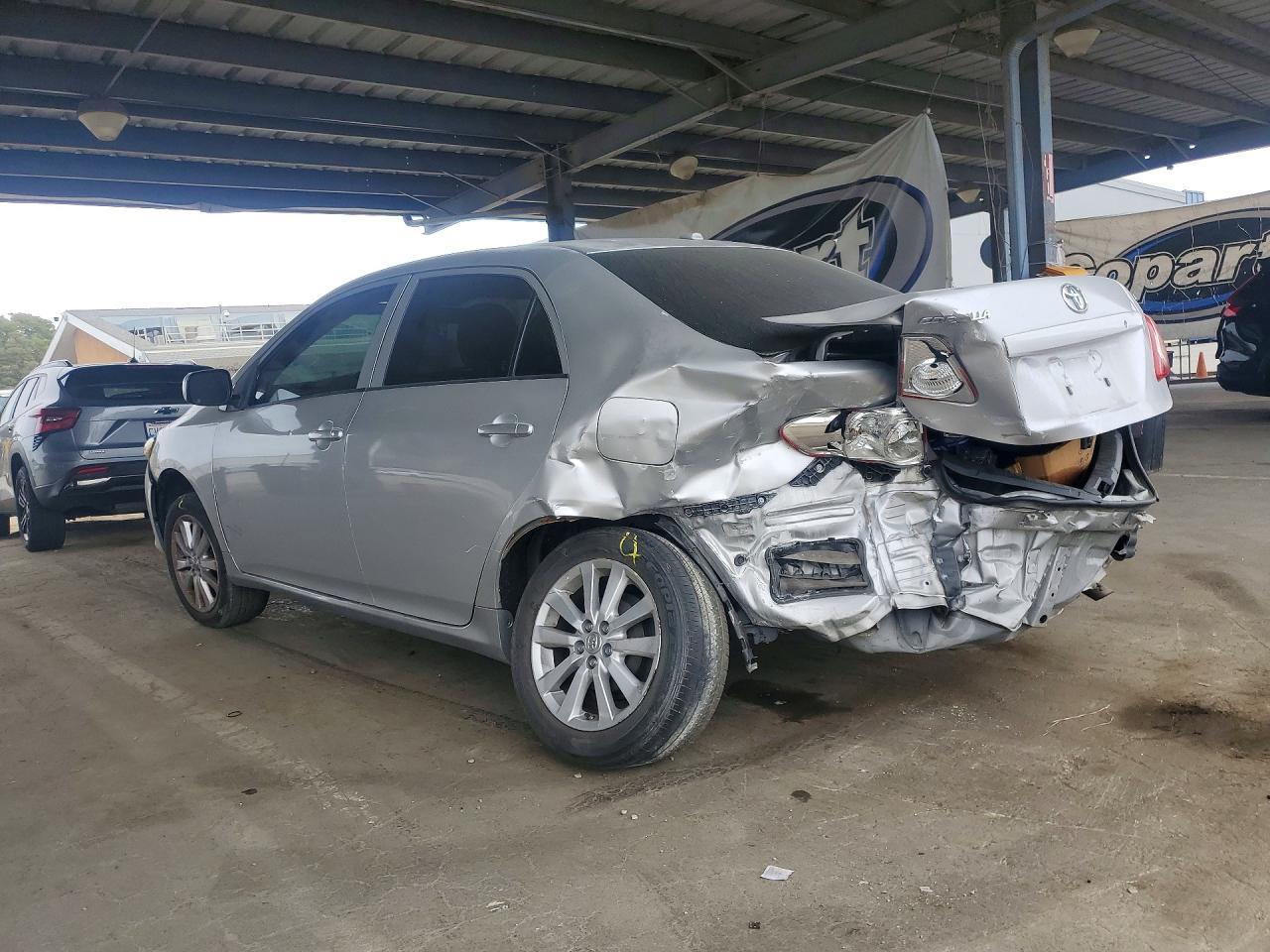 2009 Toyota Corolla Le - Фото 2