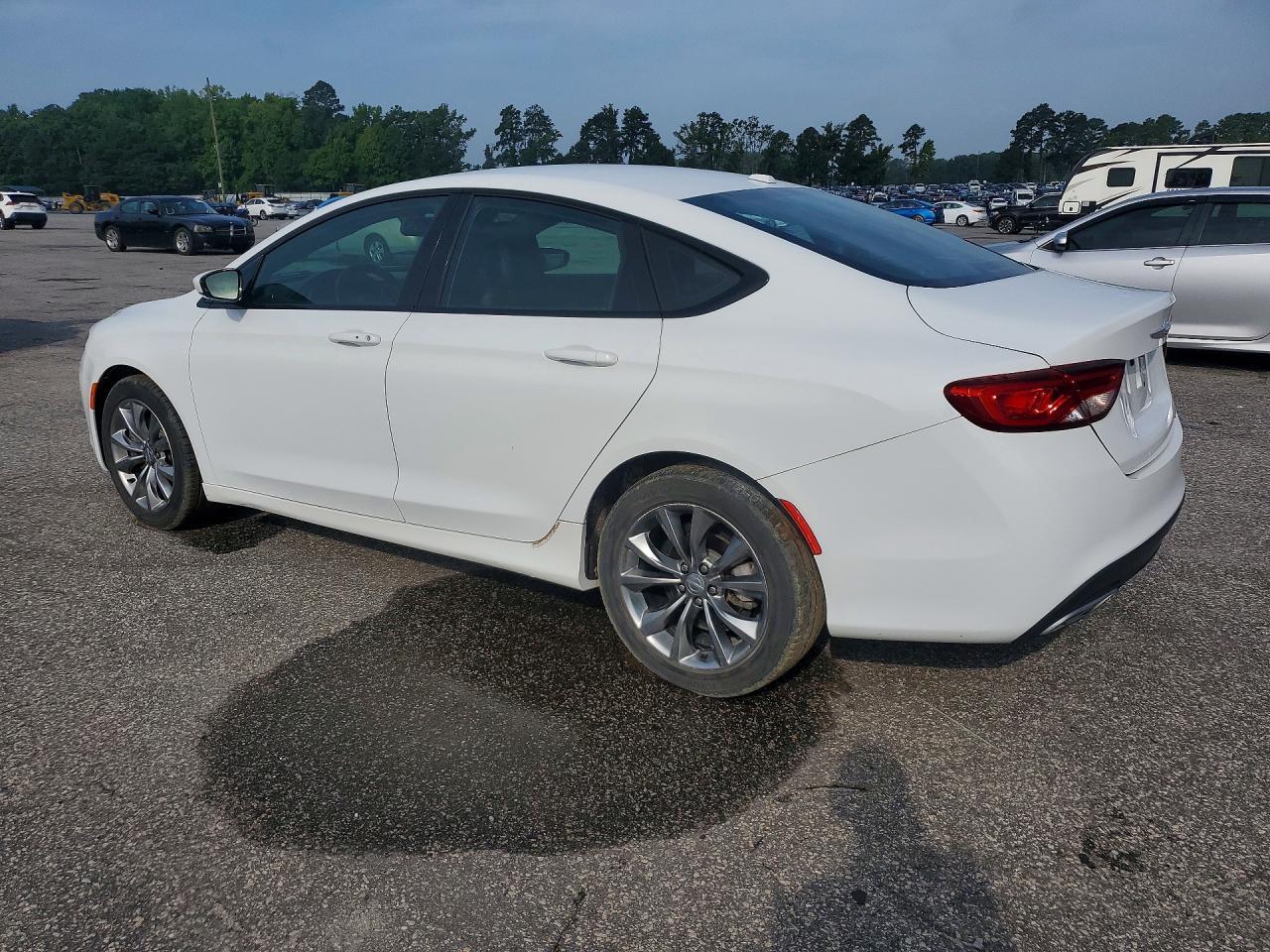 2015 Chrysler 200 S - Image 2
