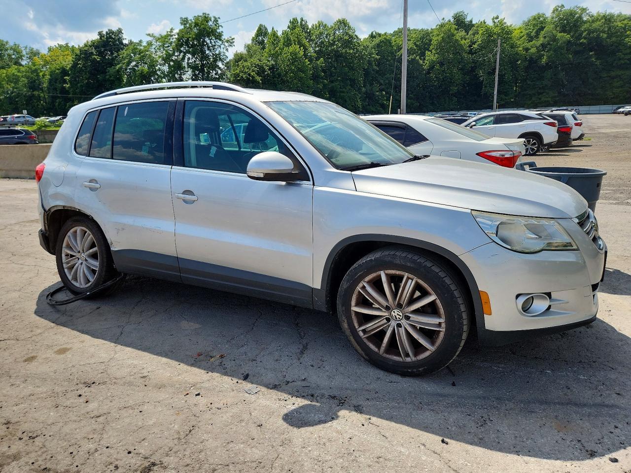 2011 Volkswagen Tiguan S - Фото 4