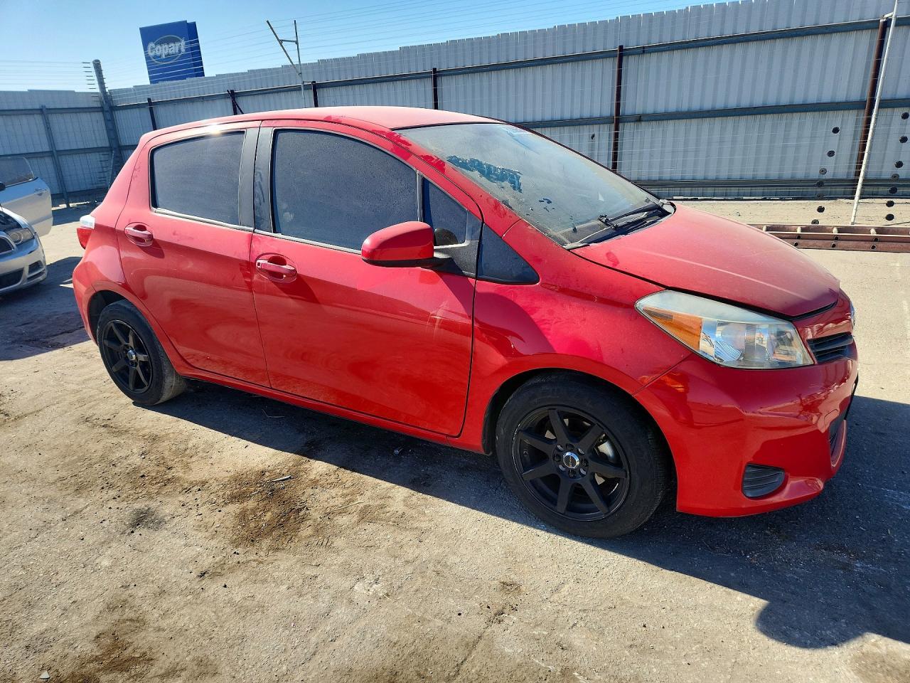 2014 Toyota Yaris 5-Door L Fleet - Image 4
