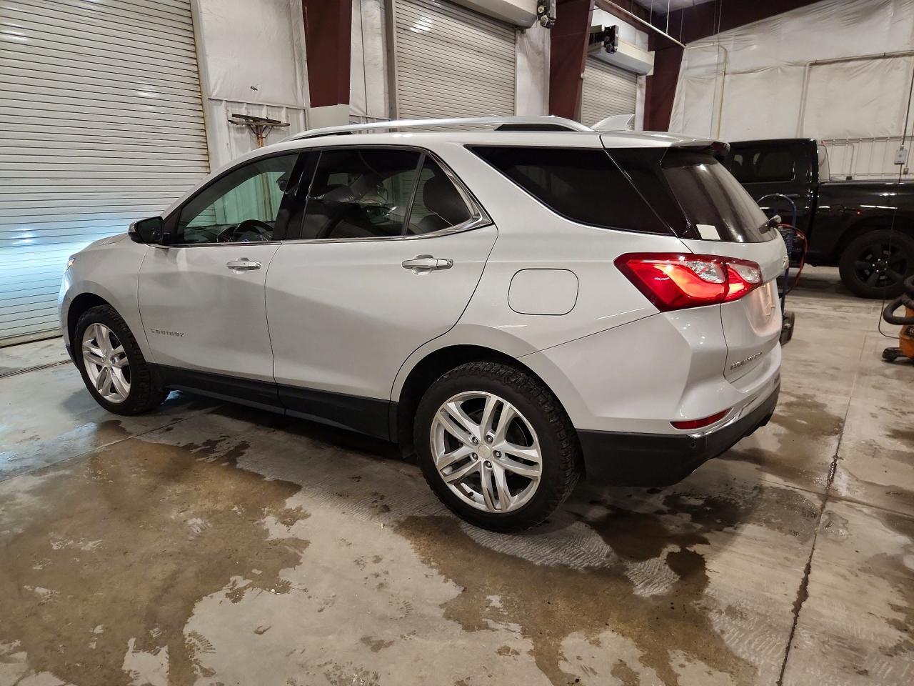 2020 Chevrolet Equinox Premier - Фото 2