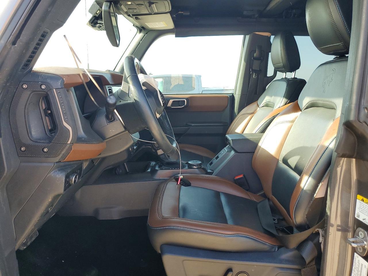 2024 Ford Bronco Outer Banks - Фото 7