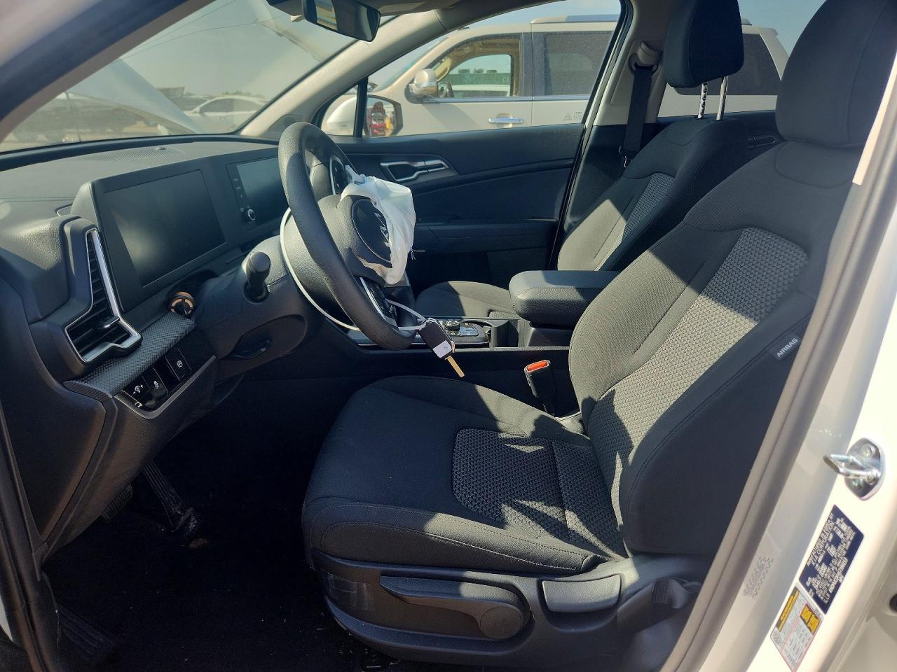 2025 Kia Sportage Lx - Image 7