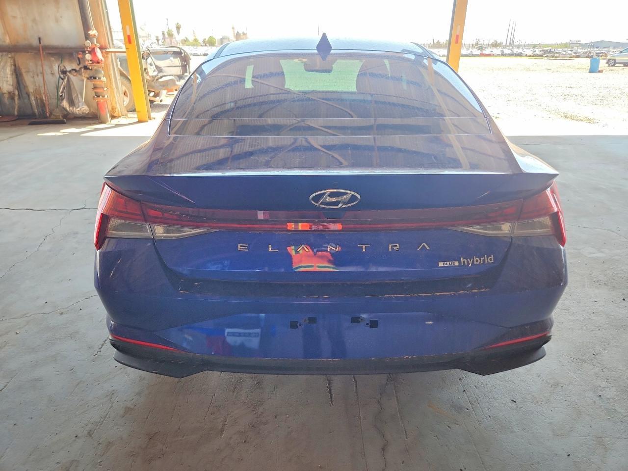 2023 Hyundai Elantra Blue - Фото 6