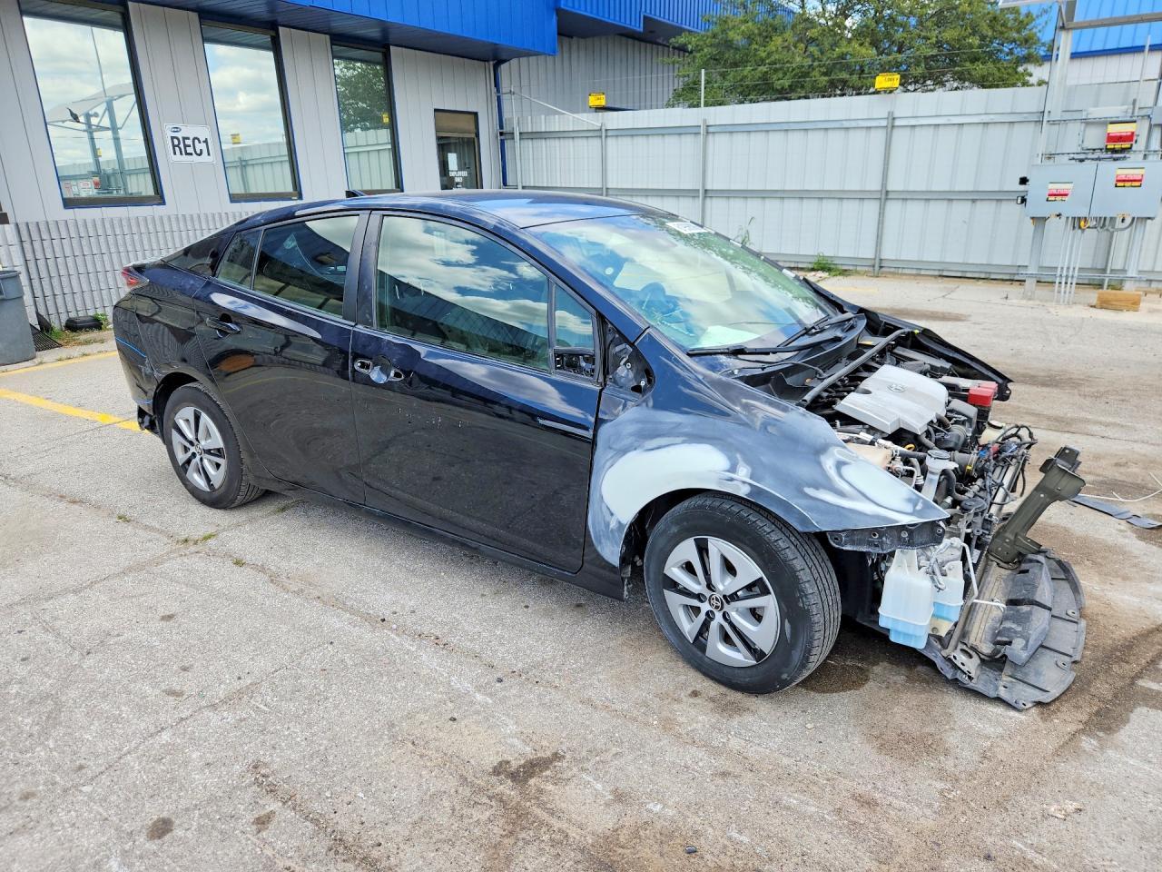 2018 Toyota Prius Two Eco - Image 4