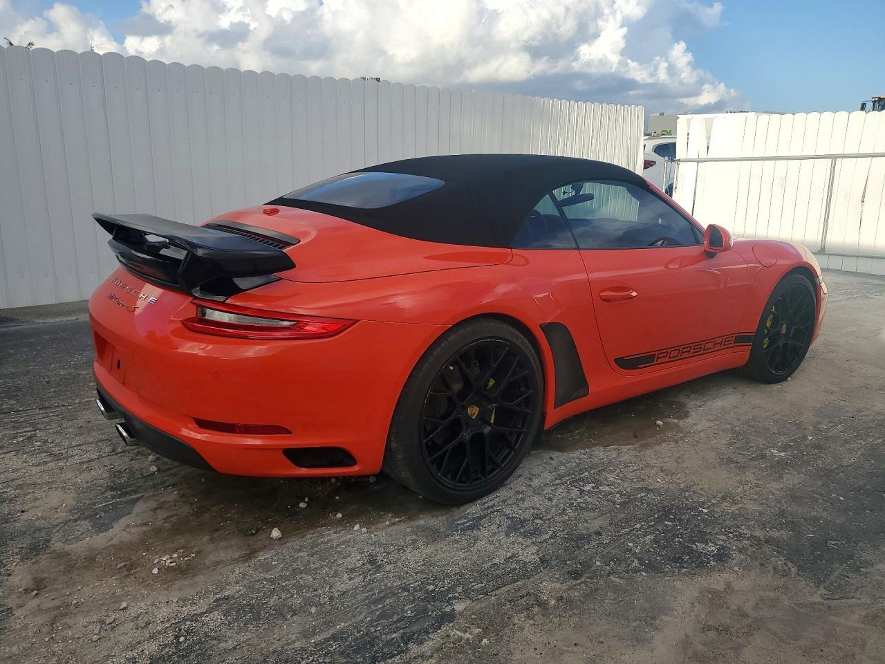 2017 Porsche 911 Carrera - Фото 3