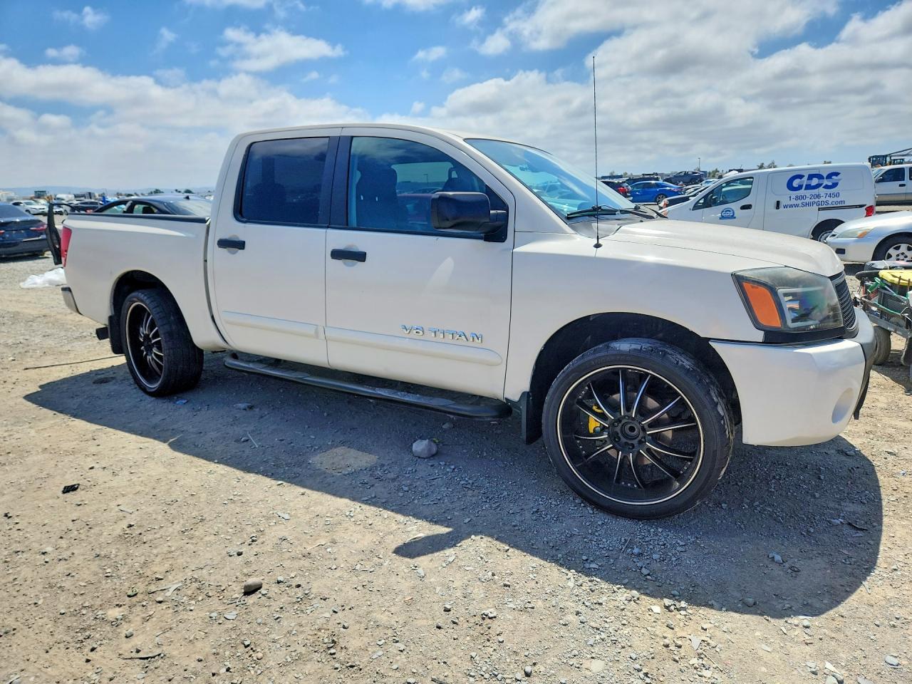 2010 Nissan Titan Se - Image 4