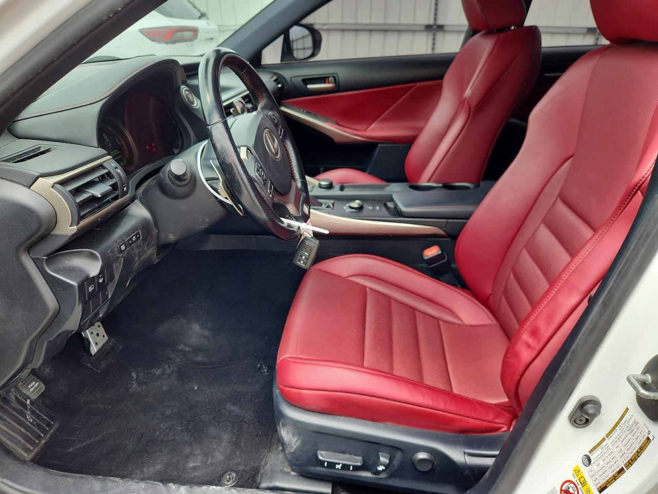 2017 Lexus Is 300 - Image 7