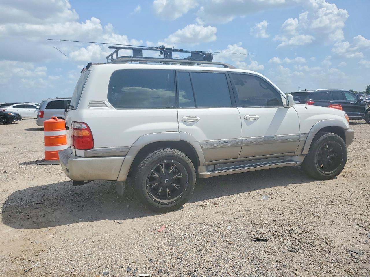 2002 Toyota Land Cruiser Base - Фото 3