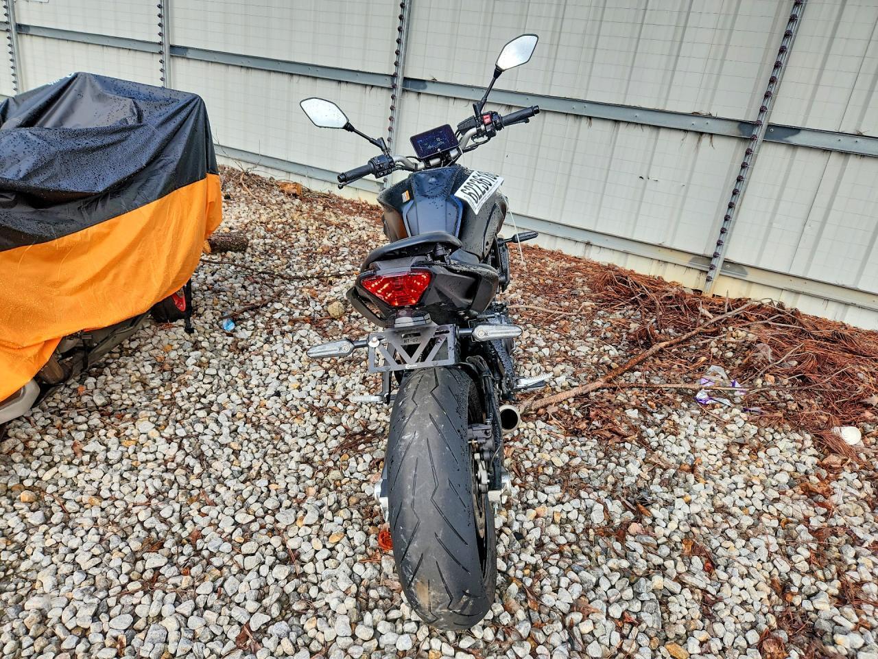 2024 Yamaha Mt07 - Image 4