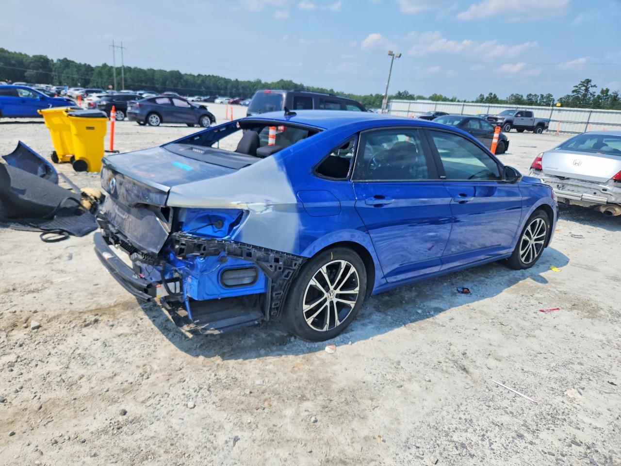 2024 Volkswagen Jetta Sport - Image 3